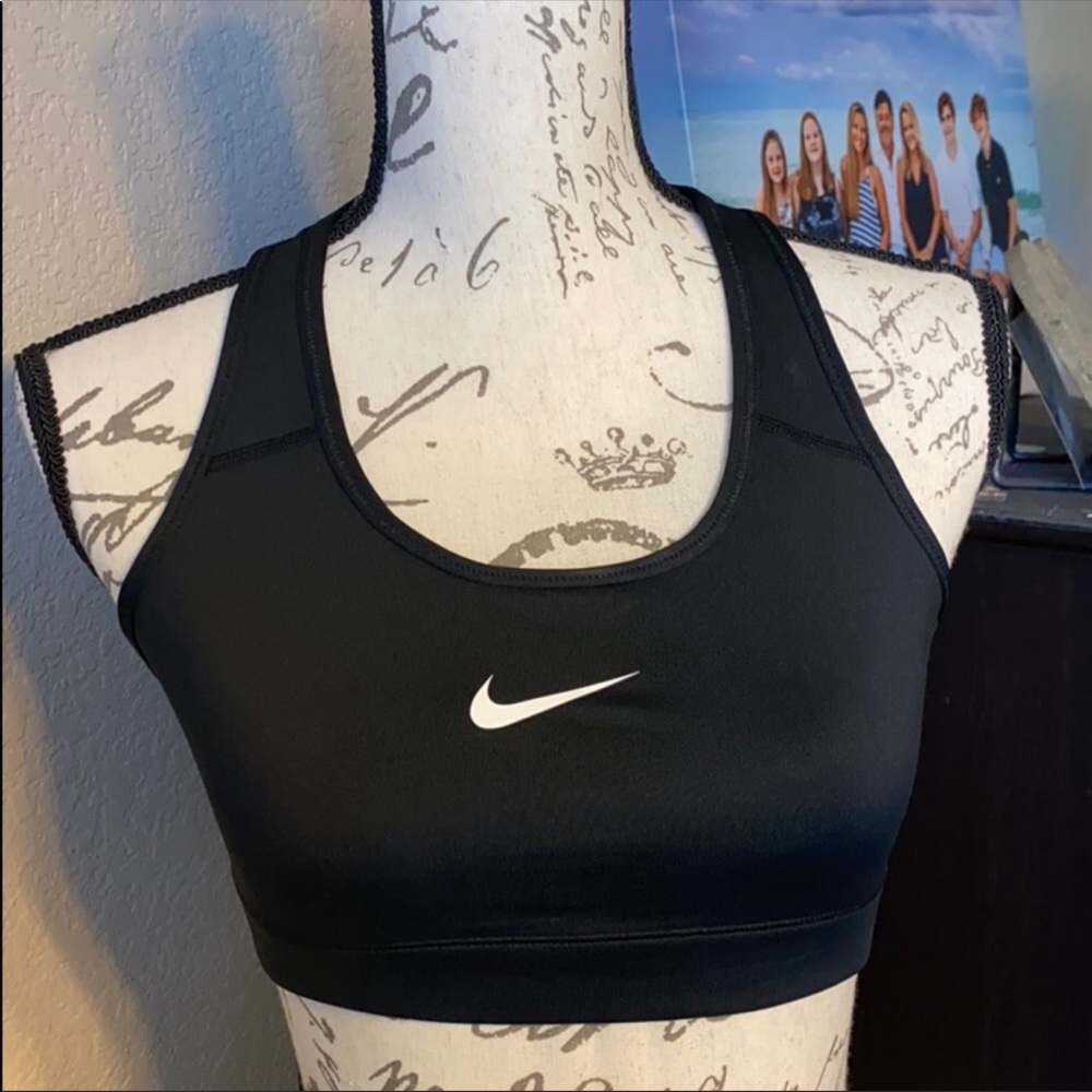 Nike medium Sri-fit sports bra